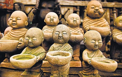 உண்மைக்குப் பல முகங்கள்﻿