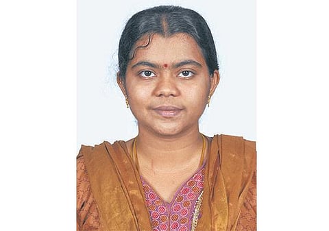 தமிழைக் கணினியில் மொழிபெயர்க்கும் மென்பொருளை உருவாக்கப் பயன்படும் ஆய்வு﻿: முதல்முறையாக முனைவர் பட்டம் பெற்ற சென்னை மாணவி﻿