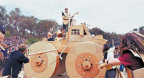 உலக மசாலா: என்ன அவசரம்... குழந்தையை, குழந்தையாக வளரவிடுங்களேன்...