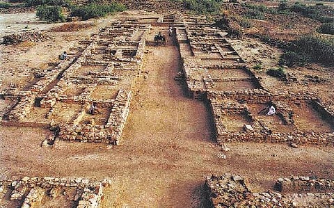 ரொமீலா தாப்பர் பேசுகிறார்... ரிக் வேதத்தில் திராவிட மொழி!