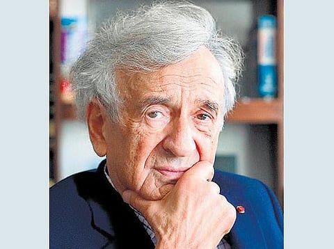 எலீ வீஸல்﻿ 10