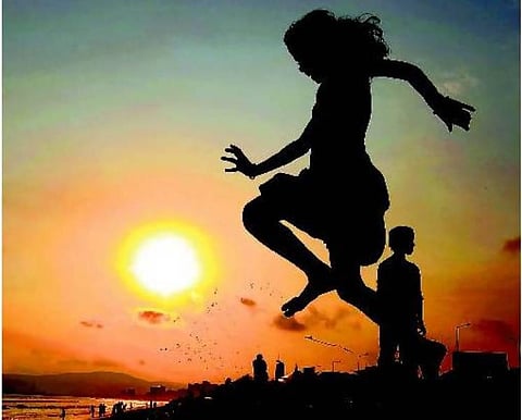 பெண்ணுக்குத் துணிச்சலும் தரக்கூடும் சமூக வலைதளம்!