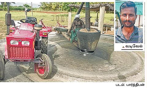கிராமத்து விஞ்ஞானி: மோகனூர் விவசாயியின் டிராக்டர் செக்கு﻿