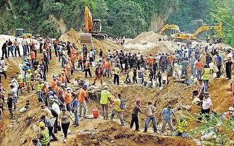 கவுதமாலா நிலச்சரிவு: பலி எண்ணிக்கை 131 ஆக உயர்வு﻿