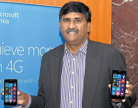 மைக்ரோசாப்ட் நிறுவனத்தின் புதிய ஸ்மார்ட்போன் அறிமுகம்﻿