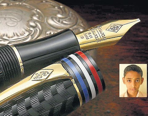 உலகிலேயே விலையுயர்ந்த பேனா﻿