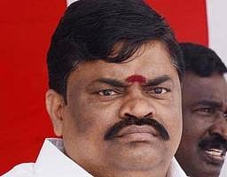 இலவச மிக்சி, கிரைண்டரை தாமதமின்றி வழங்க வேண்டும்: அமைச்சர் ராஜேந்திர பாலாஜி உத்தரவு