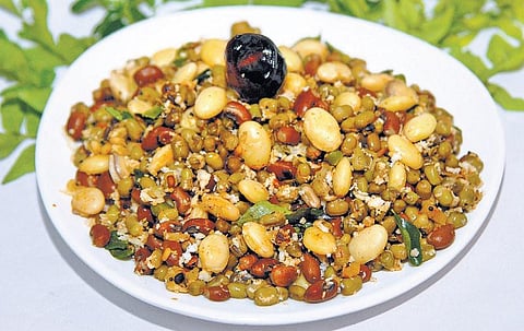 மூவர்ண சுண்டல்