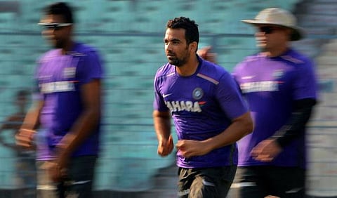 தகவல்கள் 10- ரிவர்ஸ் ஸ்விங்கில் தெறிக்கவிட்ட ஜாகீர் கான்!