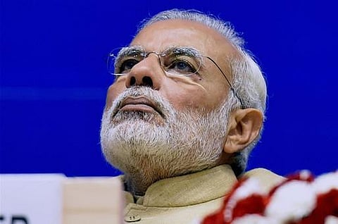 பிரச்சினைகளை கண்டு மோடி மவுனம் காப்பது ஏன்?﻿