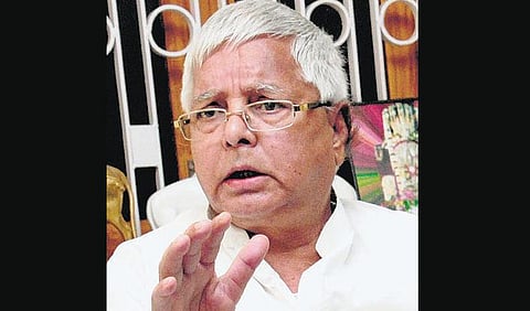 தேர்தல் பிரச்சாரத்தில் அவதூறு பேச்சு: லாலுவின் ஜாமீனை ரத்து செய்ய கோரி ஆணையத்திடம் புகார்﻿