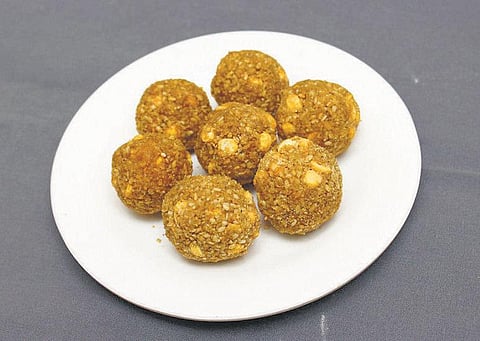 எள்ளுருண்டை