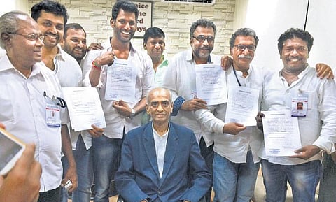 ஒப்பந்தத்தை ரத்து செய்யும் முன்பு பொதுக்குழுவை கூட்டாதது ஏன்?﻿- சரத்குமாருக்கு விஷால் கேள்வி﻿