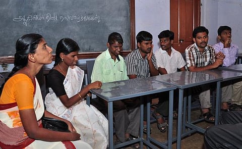 மாற்றுத்திறனாளிகளுக்கு 3 சதவீத இட ஒதுக்கீடு﻿: அரசு அனுமதி கிடைத்தவுடன் சிறப்பாசிரியர் தேர்வுக்கு அறிவிப்பு﻿- ஆசிரியர் தேர்வு வாரிய அதிகாரி தகவல்﻿