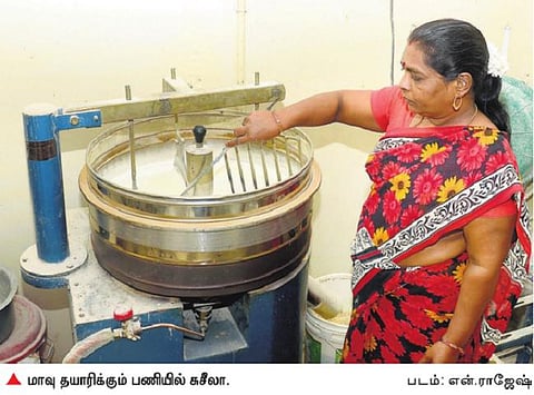 தளராத முயற்சியால் சாதித்த தன்னம்பிக்கை பெண்: 44 வகை ஊட்டச்சத்து மாவு தயாரித்து விற்பனை