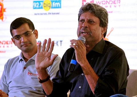 தந்தை தந்தைதான்... மகன் மகன்தான்: தோனி, கோலியை ஒப்பிட்டு கபில் ருசிகரம்