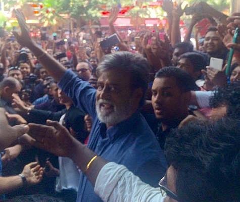 கபாலியில் ரஜினியுடன் நடித்த அனுபவம்: ரசிகர் நெகிழ்ச்சி