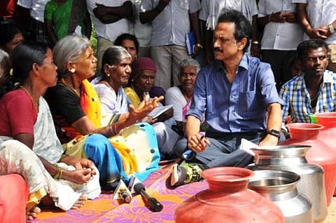 நமக்கு நாமே பயணத்தில் ஸ்டாலினை பின் தொடரும் உளவுப்படை: மக்களின் மன ஓட்டம் குறித்தும் கண்காணிப்பு