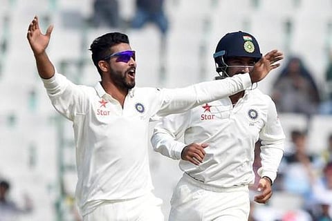 ஜடேஜா, அஸ்வின் சுழலில் சுருண்டது தென் ஆப்பிரிக்கா; முதல் டெஸ்டில் இந்தியா அசத்தல் வெற்றி