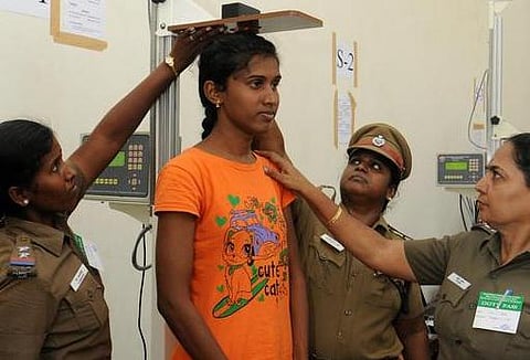 தன்னம்பிக்கையுடன் போராடி தடைகளை தகர்த்தெறிந்த திருநங்கை யாஷினி﻿: இந்தியாவில் முதல்முறையாக எஸ்ஐ பணிக்கு தேர்வான பெருமை﻿