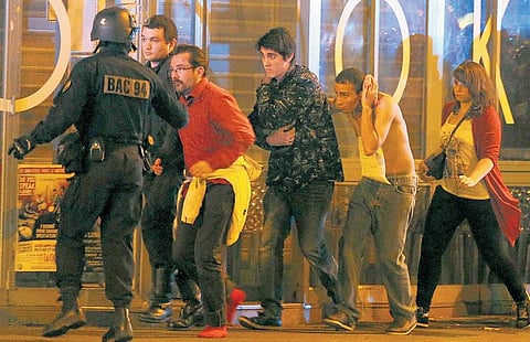 பிரான்ஸில் அவசர நிலை பிரகடனம்