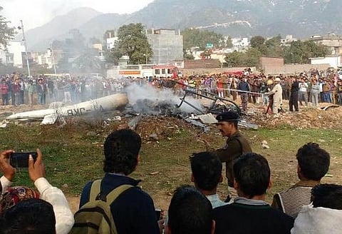 காஷ்மீரில் ஹெலிகாப்டர் விபத்தில் 7 பேர் பலி﻿