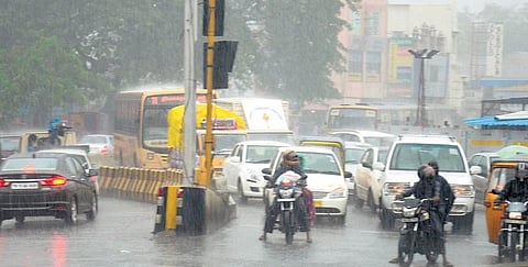 சென்னையில் மீண்டும் மழை; குடியிருப்புகளில் தேங்கும் நீர்﻿ - கடும் அவதிக்குள்ளாகும் மக்கள்﻿
