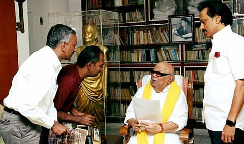 கருணாநிதியுடன் மகஇக பாடகர் கோவன் சந்திப்பு