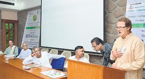 95 சதவீத உணவுகளுக்கு மண்ணே அடிப்படை: தேசியக் கருத்தரங்கில் ஸ்வீடன் விஞ்ஞானி