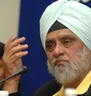 பிராட்மேனுக்கு எதிரான பாடி-லைன்  உத்தியுடன் கோலியின் உத்தியை ஒப்பிட்டு பேடி காட்டம்