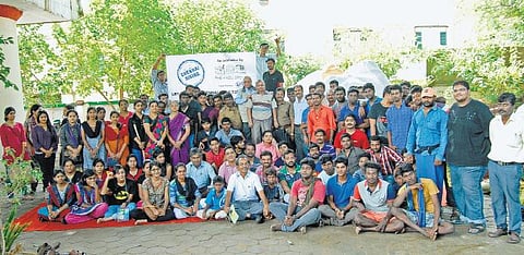 உங்கள் உதவிக்கரத்துடன் தி இந்து நிவாரணப் பணிகள்