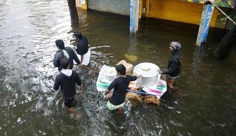 வெள்ளத்தில் தனியார்மயம்: இது என் அனுபவம்!﻿