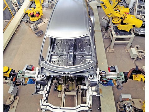 ஆட்டோமொபைல் ஆலைகளில் `எந்திரன்’!