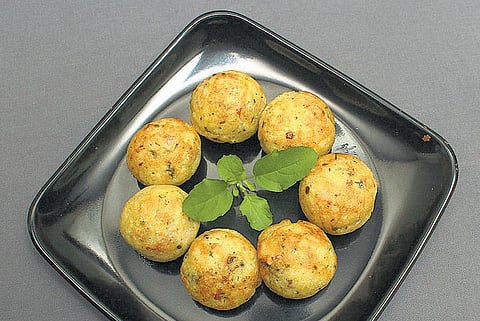 துளசி குழிப் பணியாரம்