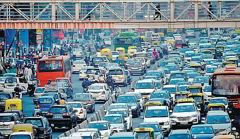 டெல்லியில் டீசலில் இயங்கும்﻿ எஸ்யூவி, சொகுசு கார்கள் பதிவு செய்ய மார்ச் 31 வரை உச்ச நீதிமன்றம் தடை﻿: சுற்றுச்சூழல் மாசு அடைவதை தடுக்க நடவடிக்கை﻿﻿