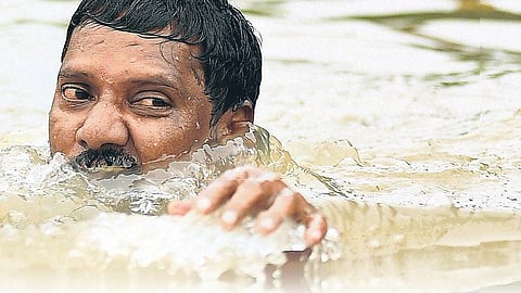 மூழ்கியது அலட்சியத்தால்!