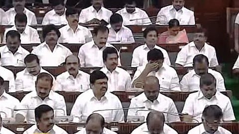 நாடு முழுவதும் அமல்படுத்தாத நிலையில் தமிழகத்தில் மதுவிலக்கு சாத்தியமில்லை﻿: சட்டப்பேரவையில் அமைச்சர் விளக்கம்