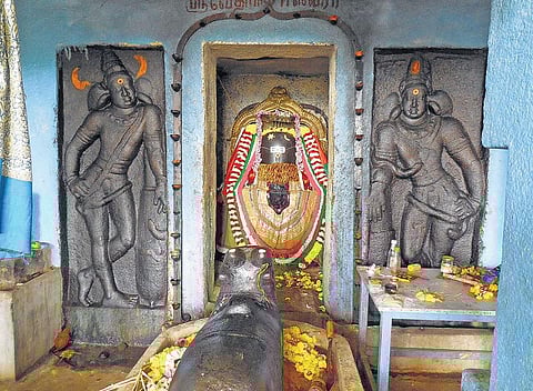 விசித்திர குகைக் கோயில்﻿