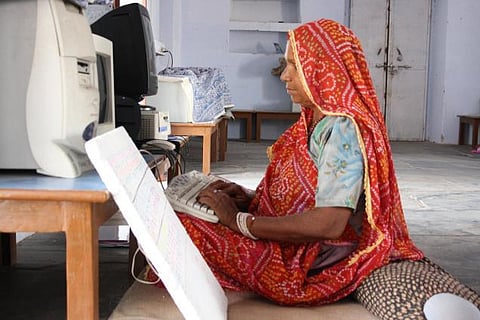 ஊராட்சிகளில் மகளிருக்கு 50% ஒதுக்கீடு﻿: பட்ஜெட் தொடரில் சட்ட திருத்தம் கொண்டு வர அரசு முடிவு﻿