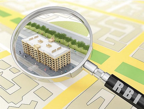 பினாமி மூலம் வீட்டுக் கடன் பெறுகிறீர்களா?