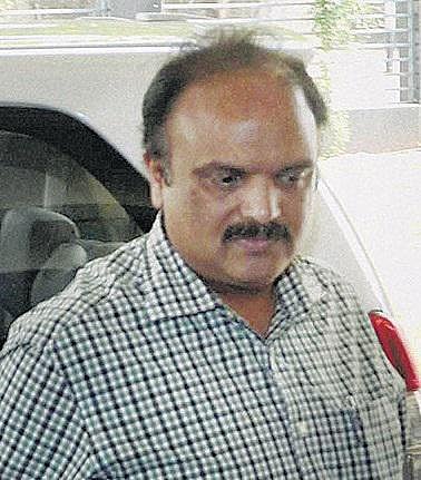 சட்டவிரோத பணபரிவர்த்தனை வழக்கு﻿: தேசியவாத காங்கிரஸ் தலைவரின் மகனுக்கு அமலாக்கத் துறை நோட்டீஸ்