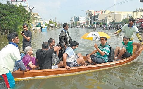 வெள்ள மீட்புப்  பணிகளே அரசின் நிர்வாகத் திறனுக்கு சான்று: ஓ.பன்னீர்செல்வம்