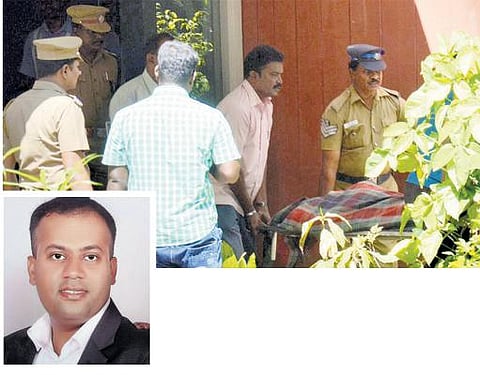 பூட்டிய அறையில் ஐபிஎஸ் அதிகாரி மர்ம மரணம்﻿: பதவி உயர்வு கிடைக்காமல் வருத்தத்தில் இருந்தவர்﻿