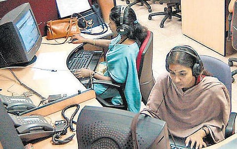 பெண் எனும் பகடைக்காய்: நூறாண்டுகள் கடந்த பின்னும் மகளிர் தினம் சொல்லும் சேதி!﻿