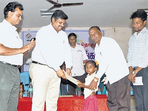 234 தொகுதி பெயர்களை மனப்பாடமாக சொன்ன﻿ 7 வயது சிறுமி தேர்தல் தூதுவரானார்﻿: செய்யாறு சார் ஆட்சியர் அறிவிப்பு﻿