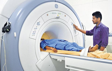 அரசு மருத்துவமனைகளில் இதுவரை ஸ்கேனுக்காக நோயாளிகளிடம் ரூ.299 கோடி கட்டணம் வசூல்﻿: ஏழை, நடுத்தர மக்கள் பயன்பெற இலவசமாக்கப்படுமா?﻿