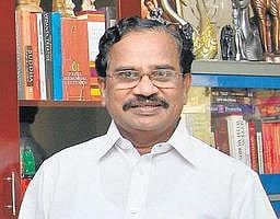 ஜெயலலிதா தேர்தல் அறிக்கையில் மதுவிலக்கை அறிவிக்க வேண்டும்: தமிழருவி மணியன் வலியுறுத்தல்