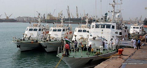 18 - துறைமுகம்