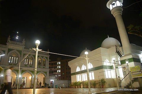 20 - ஆயிரம் விளக்கு