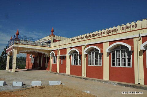 124 - வால்பாறை (தனி)